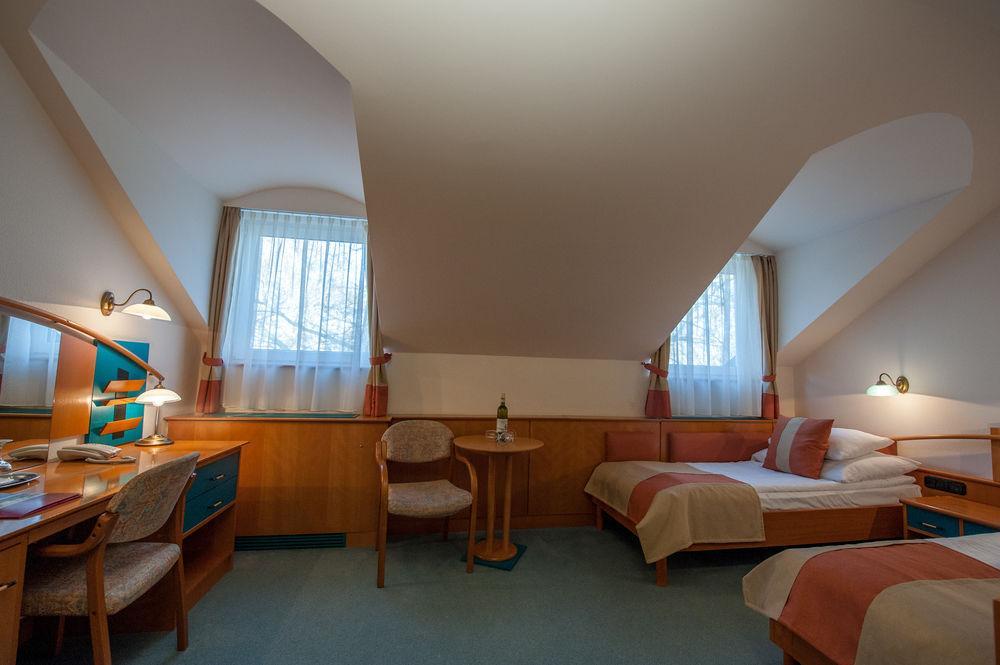 Hotel Spa Hévíz 외부 사진