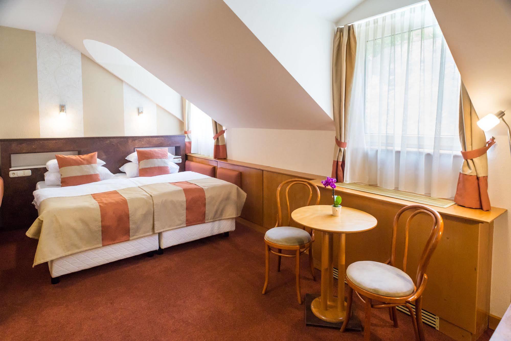 Hotel Spa Hévíz 외부 사진