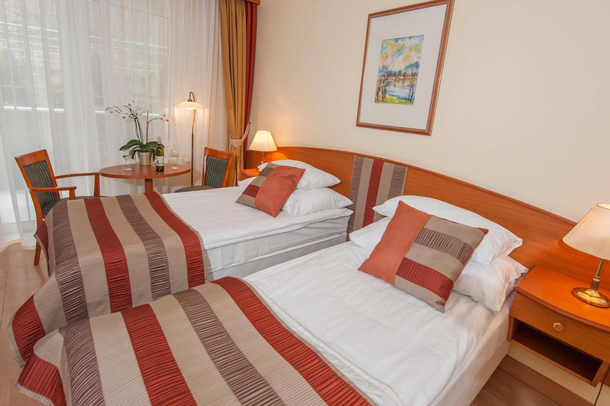 Hotel Spa Hévíz 외부 사진