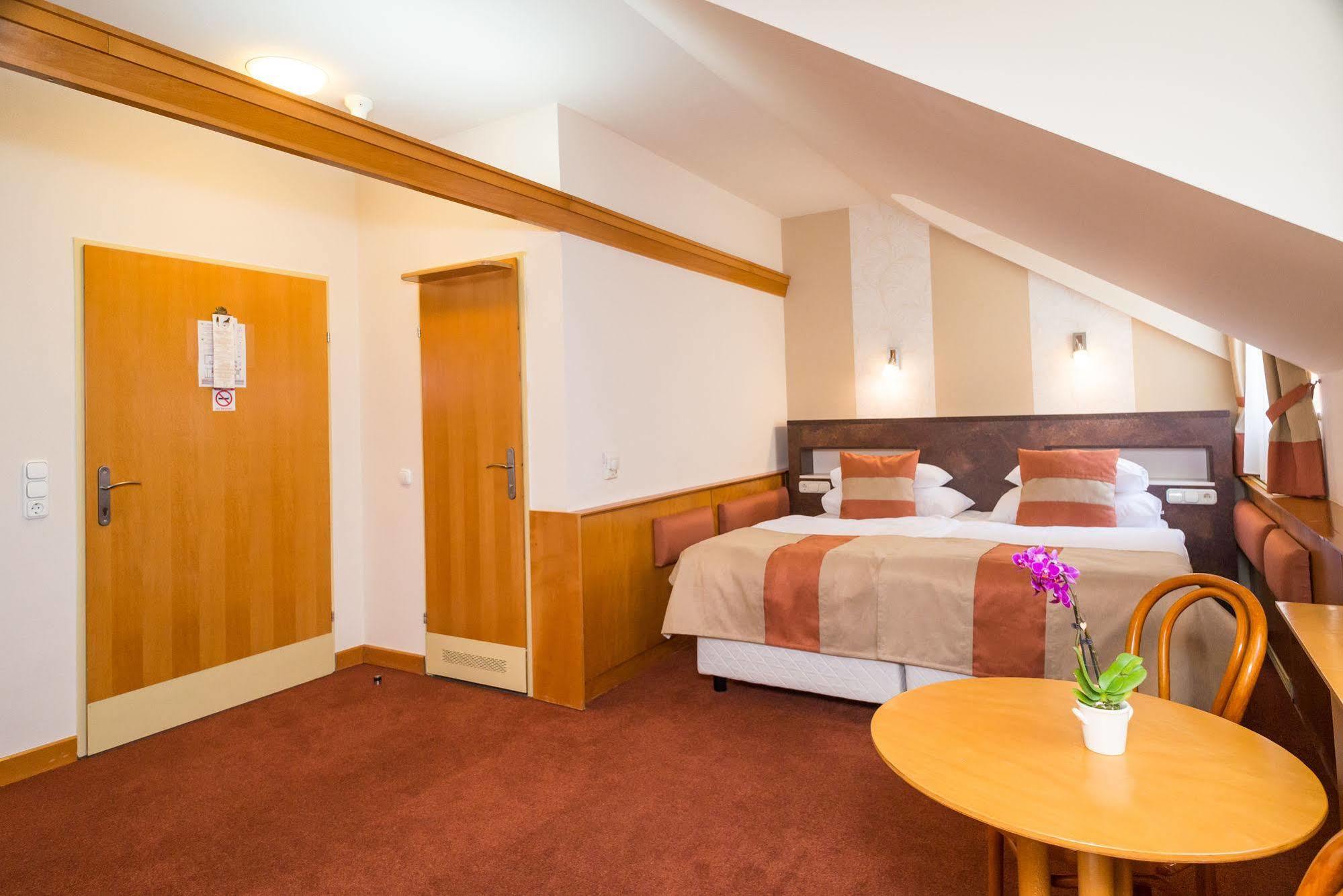Hotel Spa Hévíz 외부 사진
