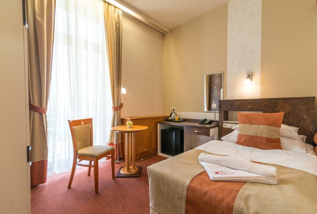 Hotel Spa Hévíz 외부 사진